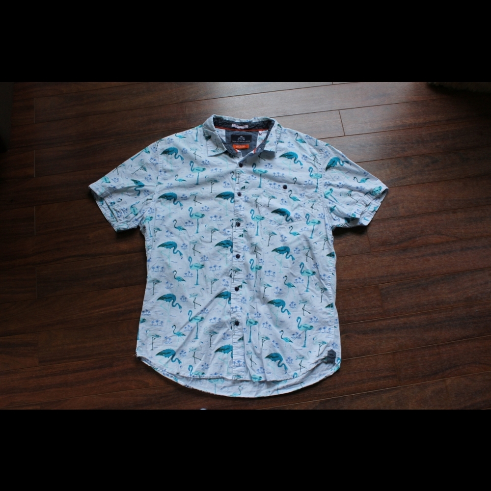 3/$25 MBX Premium goods blue flamingo button down